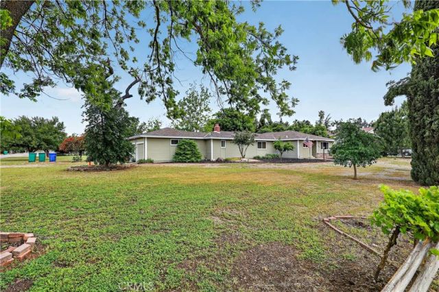 3276 E Olive Avenue, Merced, CA 95340