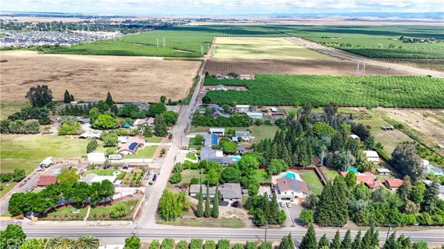 3276 E Olive Avenue, Merced, CA 95340