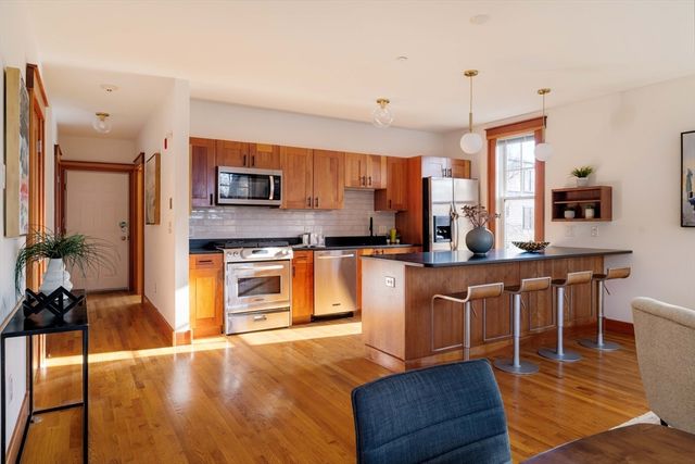 432 Norfolk Street 3J, Somerville, MA 02143