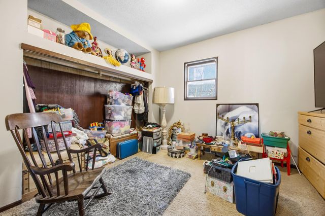 1422 8th Avenue S, Fargo, ND 58103