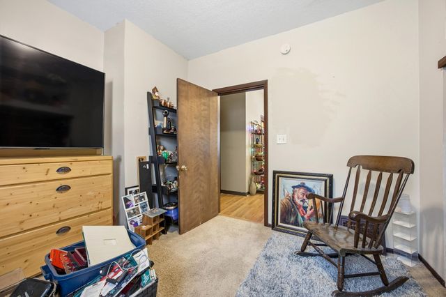 1422 8th Avenue S, Fargo, ND 58103