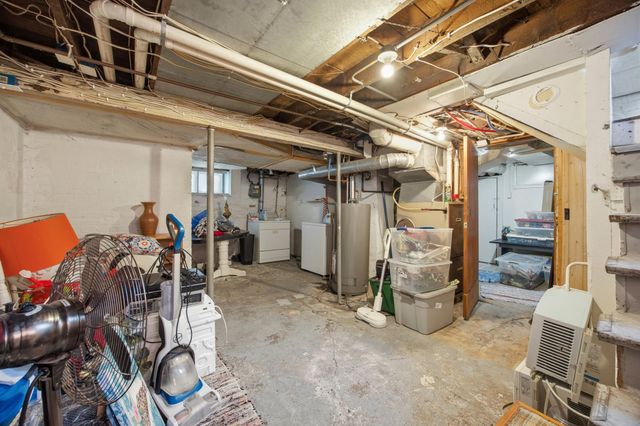 1422 8th Avenue S, Fargo, ND 58103