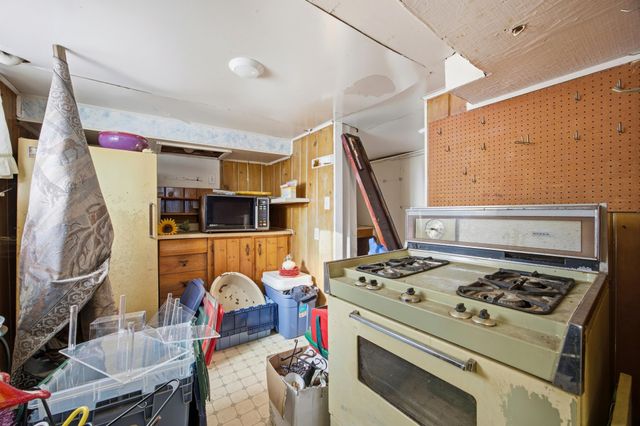 1422 8th Avenue S, Fargo, ND 58103