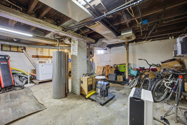 1422 8th Avenue S, Fargo, ND 58103