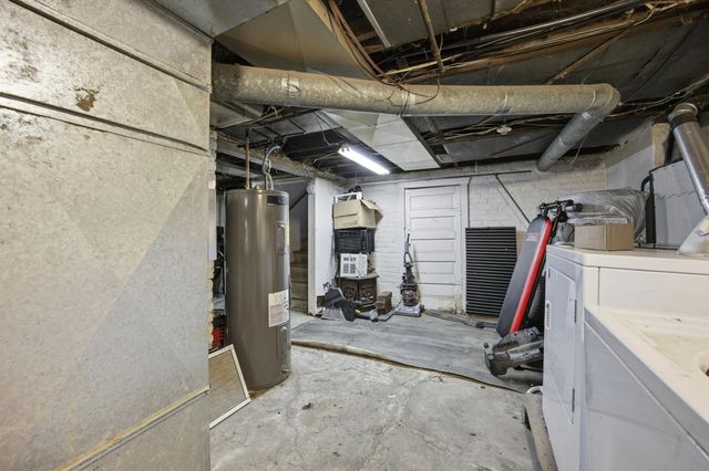 1422 8th Avenue S, Fargo, ND 58103