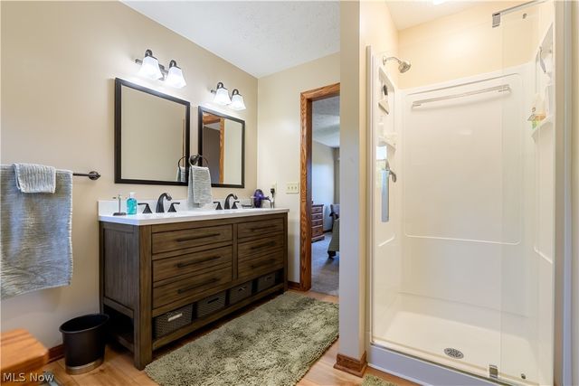 5341 Newton Falls Road, Ravenna, OH 44266
