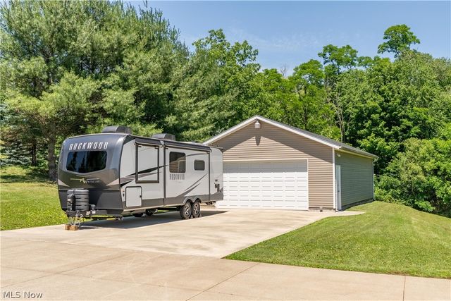 5341 Newton Falls Road, Ravenna, OH 44266