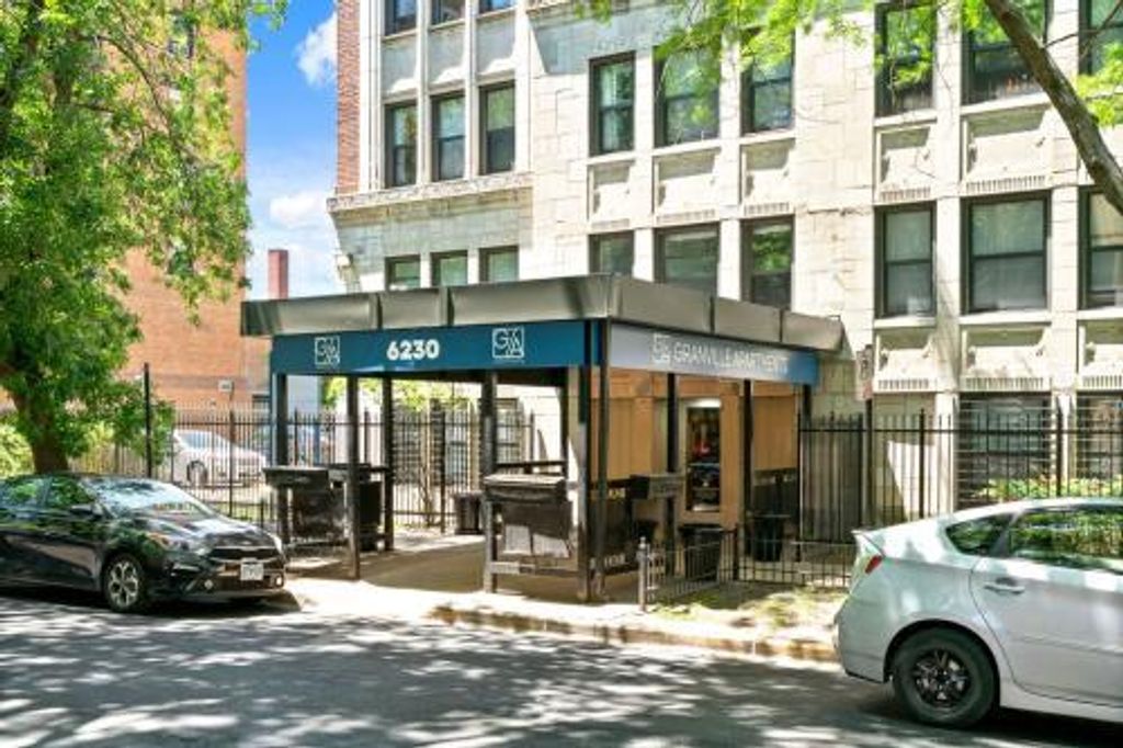6230 N Kenmore Avenue 702, Chicago, IL 60660