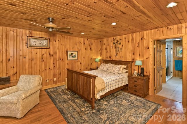 164 Tall Oaks Drive, Maggie Valley, NC 28751