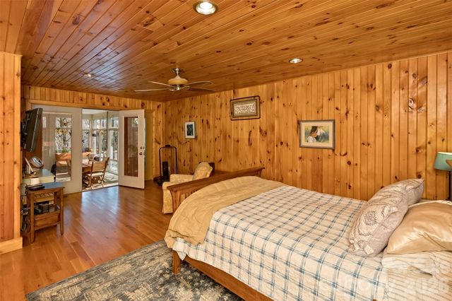 164 Tall Oaks Drive, Maggie Valley, NC 28751