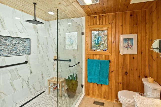 164 Tall Oaks Drive, Maggie Valley, NC 28751