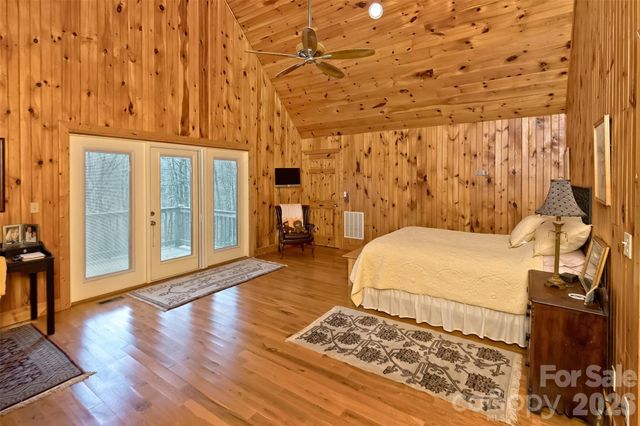 164 Tall Oaks Drive, Maggie Valley, NC 28751