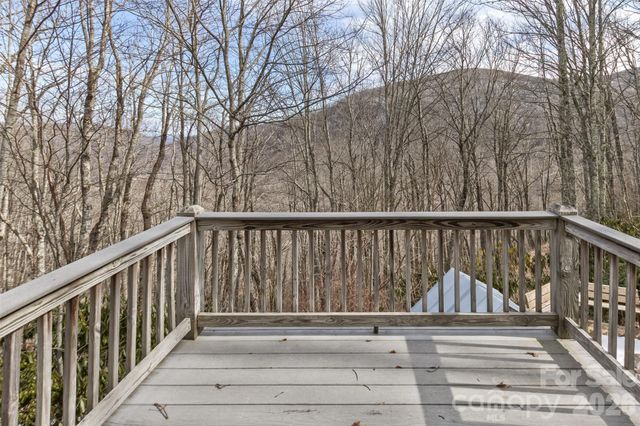 164 Tall Oaks Drive, Maggie Valley, NC 28751