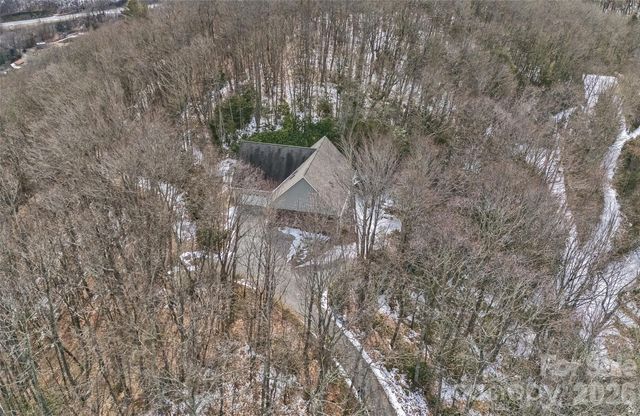 164 Tall Oaks Drive, Maggie Valley, NC 28751