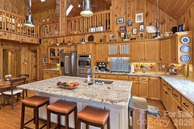 164 Tall Oaks Drive, Maggie Valley, NC 28751