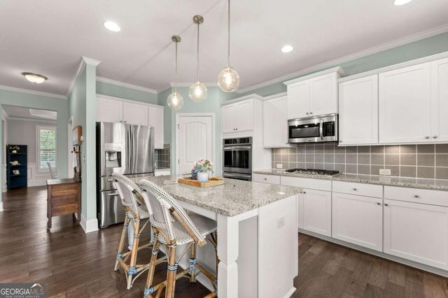 6712 Blooming Iris Court, Flowery Branch, GA 30542