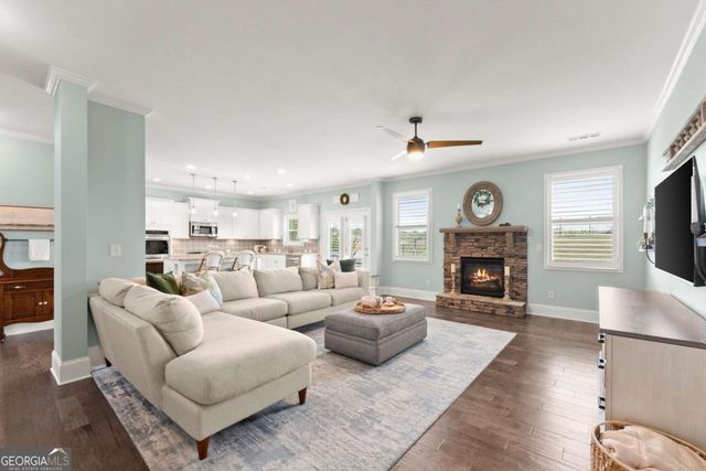 6712 Blooming Iris Court, Flowery Branch, GA 30542