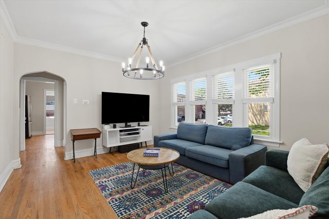 1037 Dunlop Avenue, Forest Park, IL 60130
