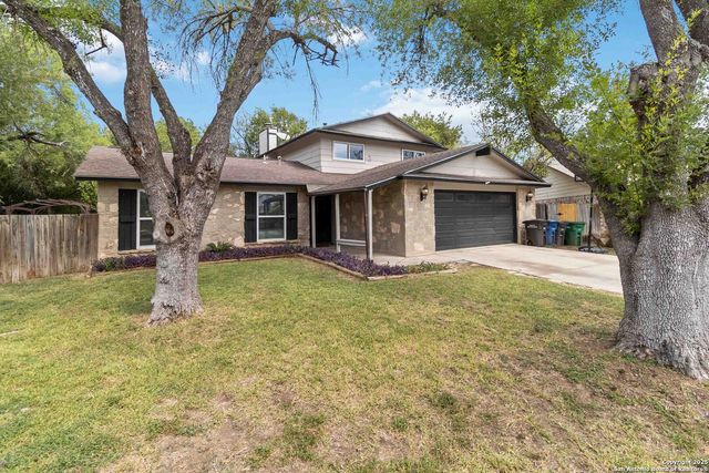 8219 Sam Snead, San Antonio, TX 78240