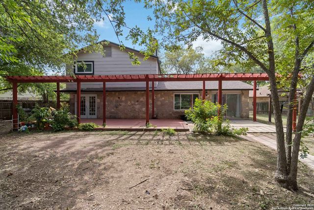 8219 Sam Snead, San Antonio, TX 78240