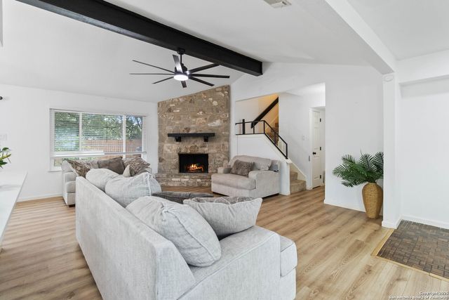 8219 Sam Snead, San Antonio, TX 78240