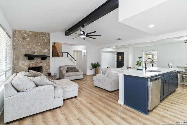 8219 Sam Snead, San Antonio, TX 78240