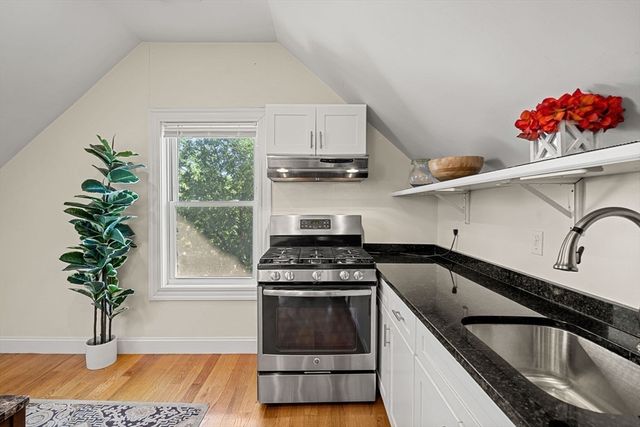 2512 Massachusetts Ave 3, Cambridge, MA 02140