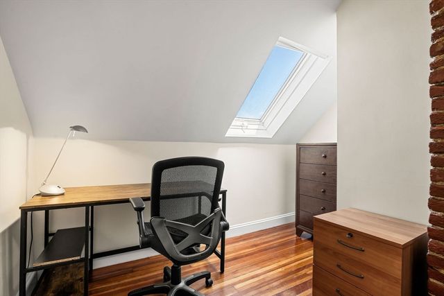 2512 Massachusetts Ave 3, Cambridge, MA 02140