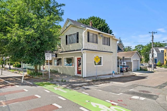 2512 Massachusetts Ave 3, Cambridge, MA 02140