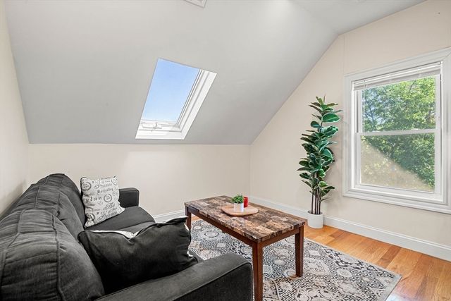 2512 Massachusetts Ave 3, Cambridge, MA 02140