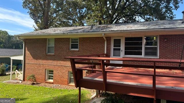 5574 Laurel Lane NW, Lilburn, GA 30047