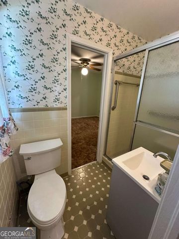 5574 Laurel Lane NW, Lilburn, GA 30047