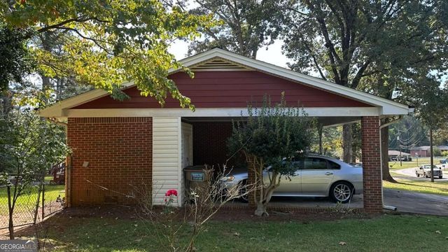 5574 Laurel Lane NW, Lilburn, GA 30047