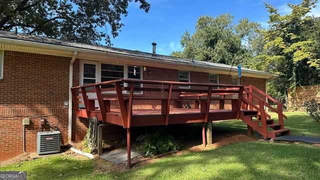 5574 Laurel Lane NW, Lilburn, GA 30047