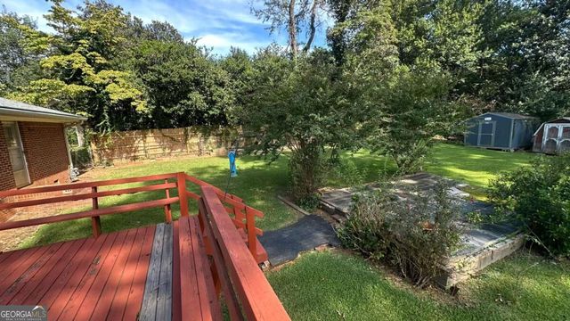 5574 Laurel Lane NW, Lilburn, GA 30047