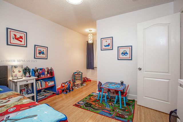 16618 NW 73rd Ave, Miami Lakes, FL 33014