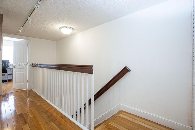 16618 NW 73rd Ave, Miami Lakes, FL 33014