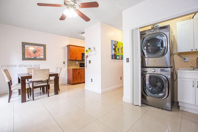 16618 NW 73rd Ave, Miami Lakes, FL 33014