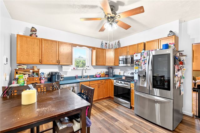 303 W GRANT STREET, Houston, PA 15342