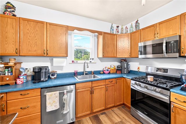 303 W GRANT STREET, Houston, PA 15342