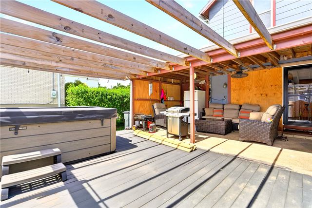 303 W GRANT STREET, Houston, PA 15342