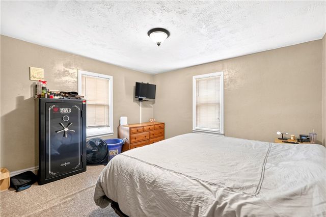 303 W GRANT STREET, Houston, PA 15342