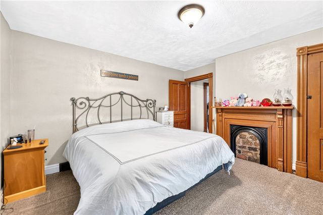 303 W GRANT STREET, Houston, PA 15342