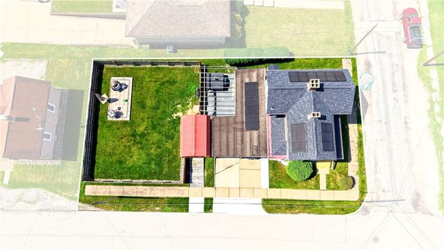 303 W GRANT STREET, Houston, PA 15342