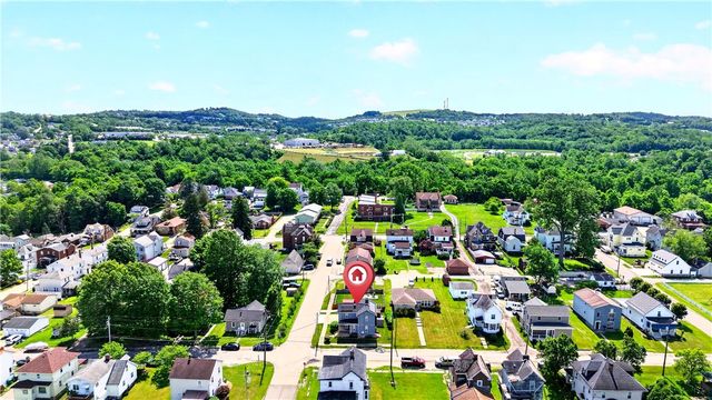 303 W GRANT STREET, Houston, PA 15342