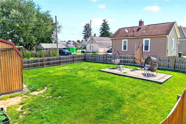 303 W GRANT STREET, Houston, PA 15342