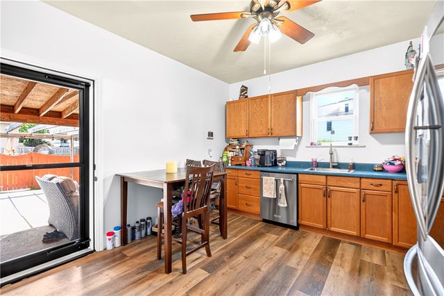 303 W GRANT STREET, Houston, PA 15342