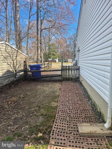 2855 STAVORS RD, Waldorf, MD 20603