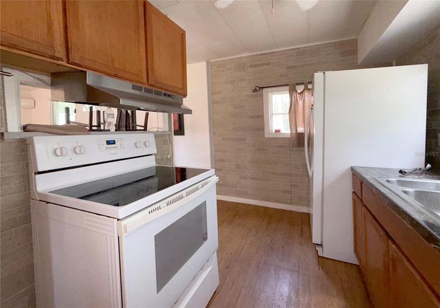 25309 BARTHOLOMEW STREET, Christmas, FL 32709