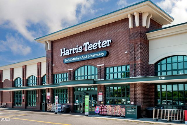 10545 Pleasant Branch Drive Unit 201, Raleigh, NC 27614